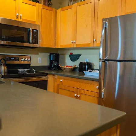 Long Trail House Condominiums At Stratton Mountain Resort